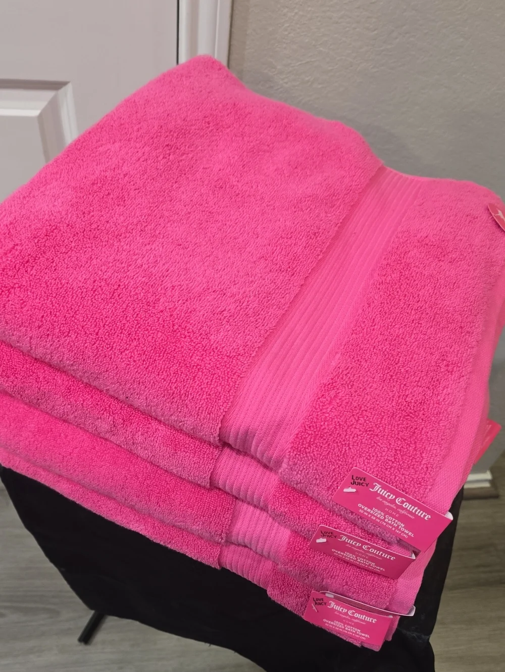 Juicy Couture Home Cotton Oversized Plush Bath Towel Set- Pink